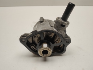 Mercedes Benz C-Class 205 (2014–2021) Vaakumpump A6512300665 - 3