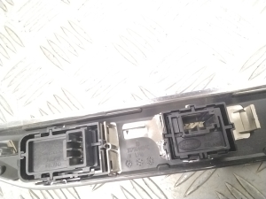 Jaguar l-Pace (2018–2026) Hazard light switch J9D311K656AB - 3