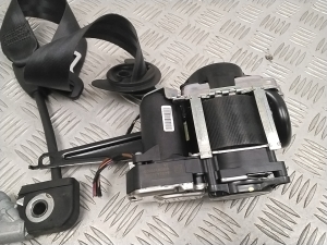 Volkswagen ID.4 I (2020–2026) Front seat belt 647613700B - 5