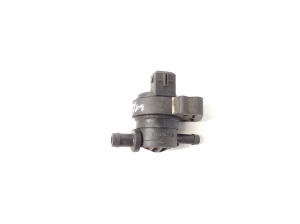 Mercedes Benz CL-Class C216 (2006–2014) Sonstiges Ventil A0004769732