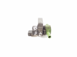 Mercedes Benz C-Class 203 (2000–2007) Sonstiges Ventil A0004703893