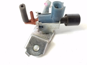 TOYOTA Yaris (2005–2011) Solenoid 2586030070 - 3
