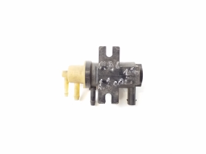 Mercedes Benz C-Class 204 (2007–2014) Magnetventil A0071531428 - 3