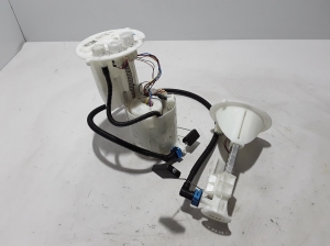 LEXUS NX H20 (2021–2026) Kütusepump paagis 77020F6010 - 3