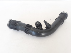  Air intake hose 