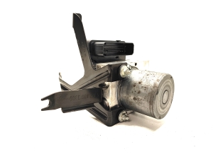 Mercedes Benz CLA-Class W118 (2019–2026) ABS plokk A2439008100 - 2