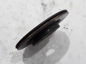 LEXUS NX H20 (2021–2026) Tagumine piduriketas 42431F6010 - 2