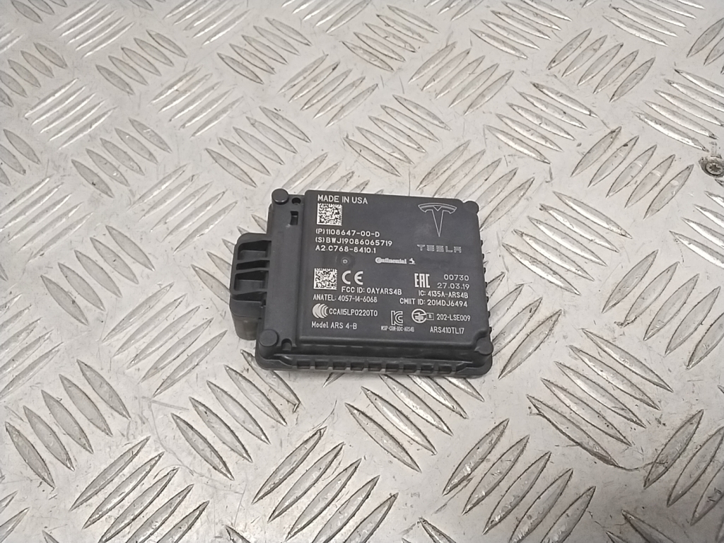 Tesla Model Y Y (2020–2026) Pimeda nurga radar Distronic 110864700D Tesla Model Y Y (2020–2026) Pimeda nurga radar Distronic 110864700D