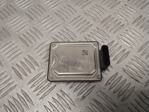 Tesla Model Y Y (2020–2026) Pimeda nurga radar Distronic 110864700D - 3