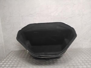 Staukasten unter der Motorhaube - 105261700B