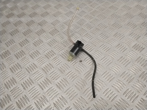 NISSAN Leaf II (2017–2026) Front windshield washer pump EW17002 - 2