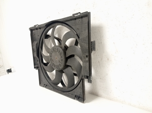 BMW 3 SERIES F30 (2011–2018) Dzesēšanas ventilators un tā daļas 8641963 - 4