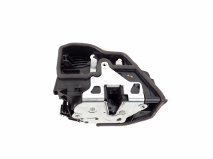 BMW X3 E83 (2003–2010) Rear side door lock 7202148 - 3