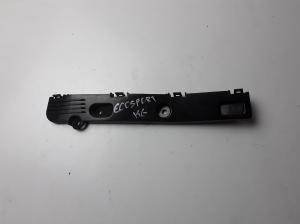 Rear bumper bracket - CN1517A882