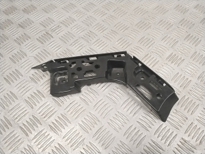 Rear bumper bracket - 10A807393