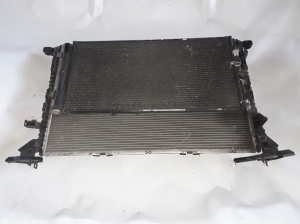 AUDI A4 B8 (2007–2016) Ensemble de radiateurs et ses pièces 8K0121251L - 2