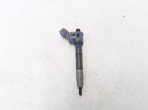  Fuel injector 