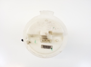Mercedes Benz C-Class 204 (2007–2014) Kütusepump paagis A2044702294 - 3