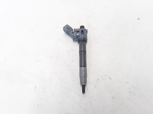  Fuel injector 