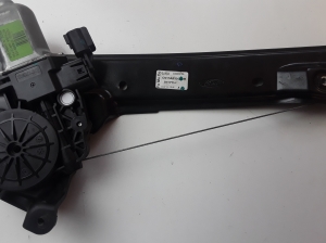 Ford EcoSport (2013–2026) Esiukse aknatõstuk ja selle osad CN15A23201CB - 3
