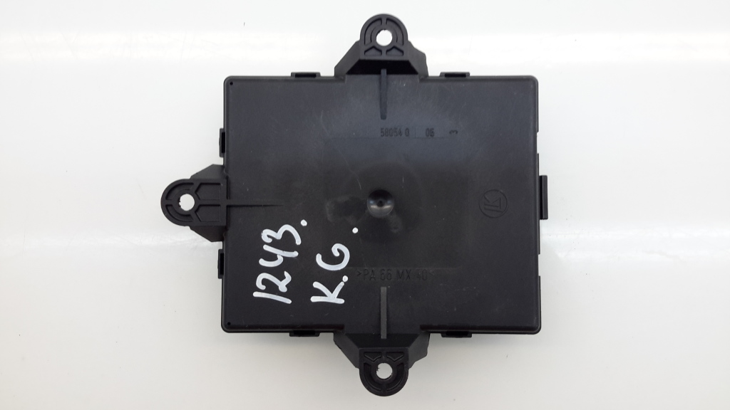 MERCEDES-BENZ A-Class W169 (2004-2012) Unitate de control ușă spate stânga A1698208526 20972373