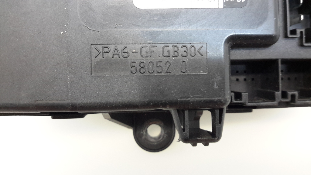 MERCEDES-BENZ A-Class W169 (2004-2012) Unitate de control ușă spate stânga A1698208526 20972373