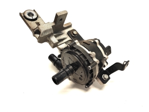 Auxiliary water pump - 000319D0