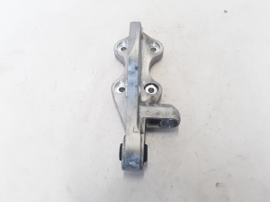 VOLVO XC90 (2015–2024) Front drive shaft bracket 31401993 - 2
