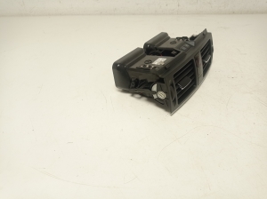 Mercedes Benz C-Class 204 (2007–2014) Armaturenbrett Lüftungsgitter A2048304154 - 5
