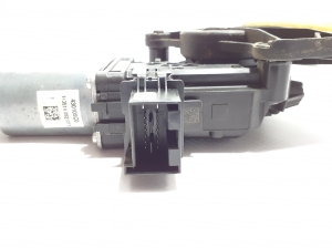 Volkswagen Amarok I (2010–2022) Priekšējo durvju logu pacēlājs 2H0837401G - 4
