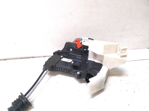 Hyundai Santa Fe (2018–2026) Rear side door lock 81420S1200 - 2