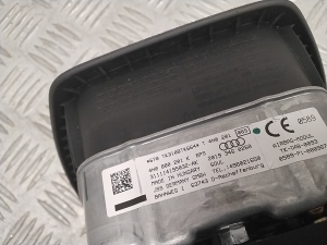 AUDI e-tron GT (2020–2026) Stūres drošības spilvens 4N0880201K - 2