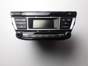   Radio / CD-Player / DVD-Player / Navigation 