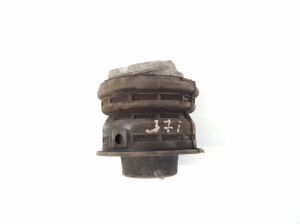 Mercedes Benz S-Class 220 (1998–2005) Motorlager A2032410413