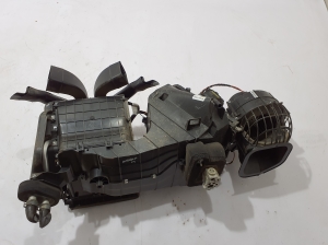 Volkswagen Amarok I (2010–2022) Heater and its parts 2H1820005M - 4