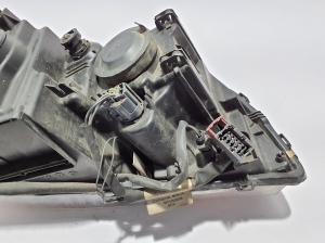 VOLVO XC90 (2002–2014) Esituli 30744009 - 3