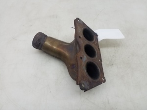  Exhaust manifold 