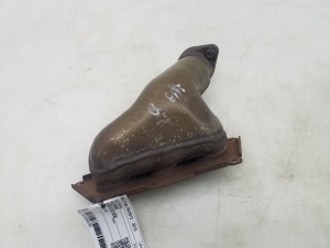  Exhaust manifold 