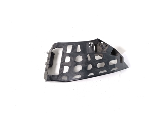 Front bumper bracket - 7421850