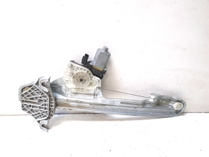 Rear side door window regulator - 82460J9000