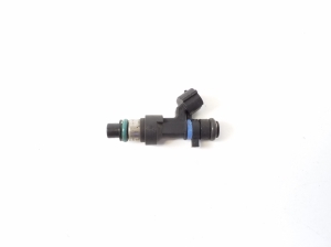 Infiniti FX (2008–2013) Fuel injector - 2