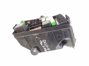 Volkswagen Golf VII (2012–2026) Fuse boxes - 4