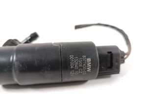 BMW X6 E71 (2008–2014) Front headlight washer motor 8377430 - 3