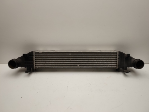 Mercedes Benz C-Class 204 (2007–2014) Vahejahuti radiaator A2045000500 - 2