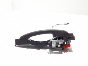 RENAULT Trafic III (2014–2022) Front door external opening handle and its details - 4