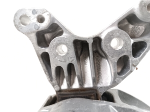 Citroen C5 X (2021–2026) Engine mount 9800895680 - 2