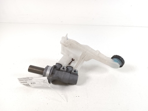 Citroen C5 X (2021–2026) Brake master cylinder YL01907780 - 2