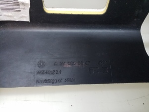 Mercedes Benz E-Class W211 (2002–2009) Dashboard and its parts A2116800687 - 3