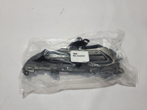 VOLVO XC60 (2017–2026) Front bumper lower grille 31425181 - 3