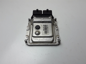 Hyundai i20 (2014–2026) Engine control unit 1038407877 - 3